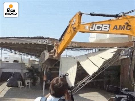 Ahmedabad Illegal Construction Demolition; Nazir Vora House Razed in ...