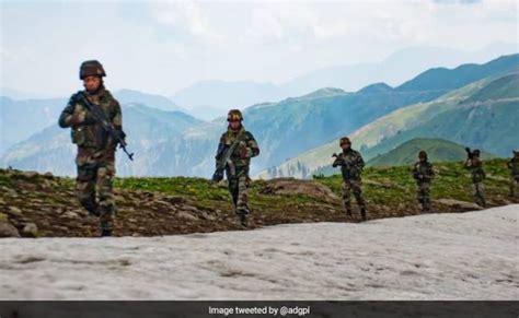 जम्मू-कश्मीर : सांबा में बीएसएफ ने पाकिस्तानी घुसपैठिए को मार गिराया ...