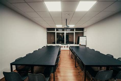 Conference Hall Background 的图像结果