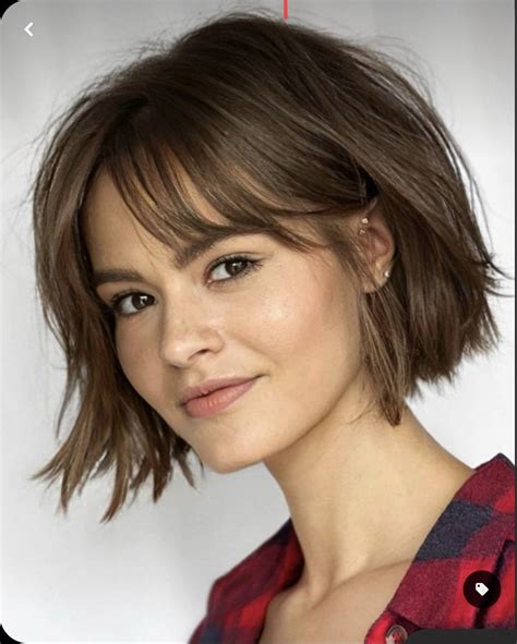 Pin by Emmanuelle Martin on coiffures | Hair cuts, Hair styles, Chin ...