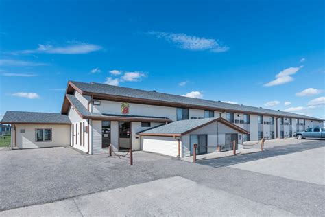 Super 8 by Wyndham Devils Lake | Devils Lake, ND Hotels