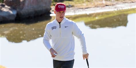 UNLV men’s golf, Zach Little surge to day 2 leads at Southwestern ...