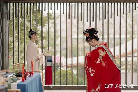 订亲买什么礼物好最新素材