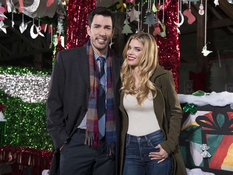 Drew Scott Shares His Christmas Spirit