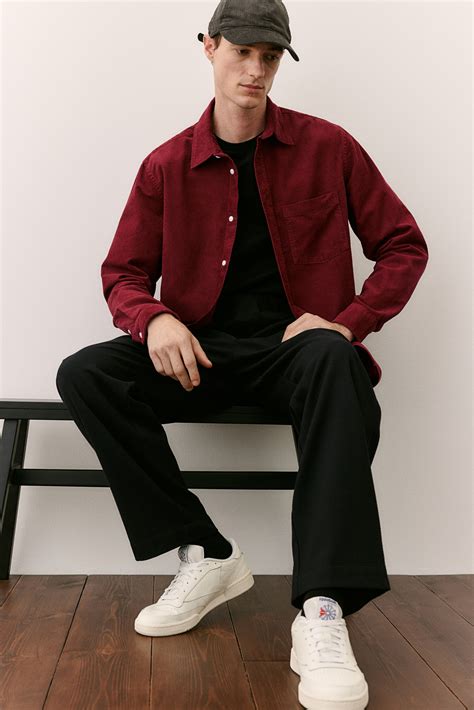 Regular Fit Corduroy shirt - Burgundy - Men | H&M IN
