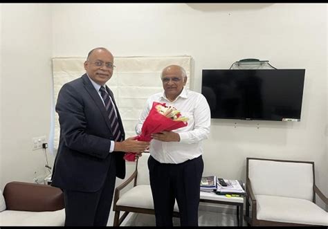 Press Release:Press Information Bureau