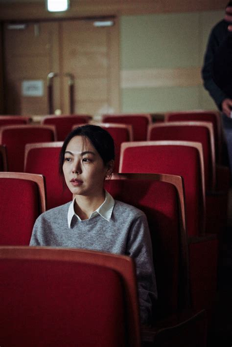 Right Now, Wrong Then (2015)