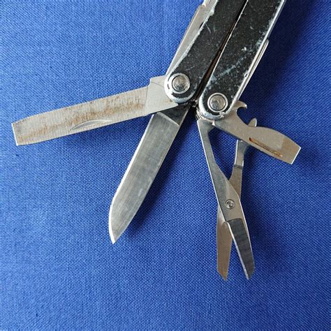 Yahoo!オークション - LEATHERMAN(レザーマン) SQUIRT PS4 (607)