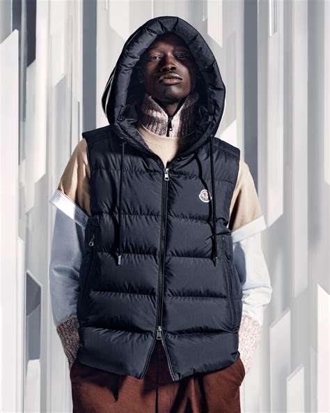Down Puffer Vests & Bubble Vests for Men | Moncler CA