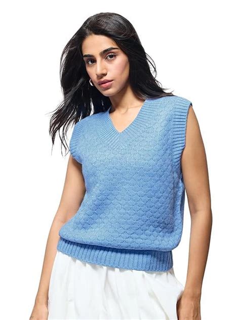 Best Women’s Sweater Vests On Amazon For Stylish Winter Layering