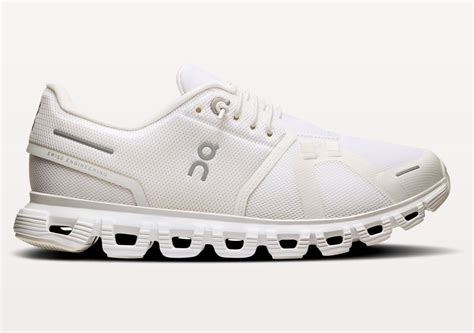 Best On Cloud Shoes 2026: Review of On Clouds, On Running Sneaker Sale