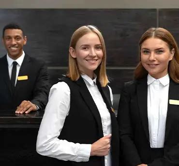 Best Air Hostess Academy & Training Institute in Lucknow and Agra