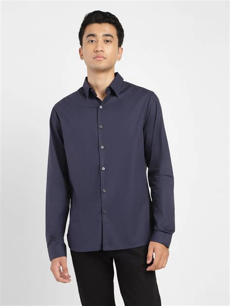 Men's Solid Slim Fit Shirt – Levis India Store