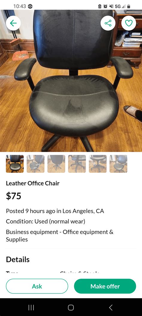 Why it look like he been sitting in this chair butt-booty naked? : r ...