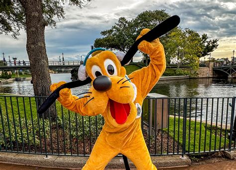 Full List of Characters in Their Winter Outfits for EPCOT's Festival of ...