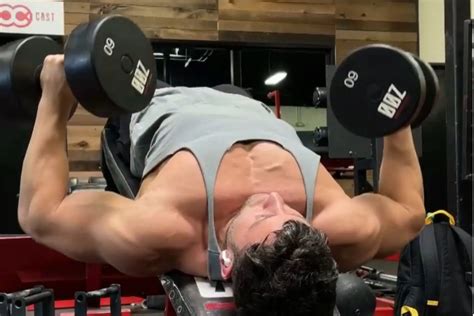 Understanding flat dumbbell fly: An excellent chest-isolation exercise