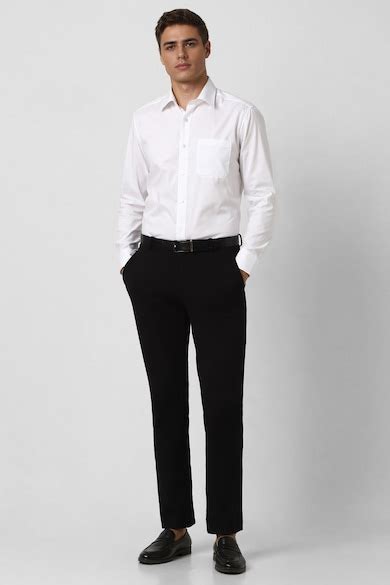 Buy Men Black Solid Slim Fit Trousers Online - 39824019 | Van Heusen