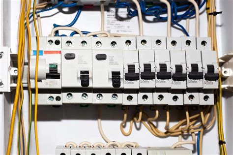 Electricity in the House 的图像结果