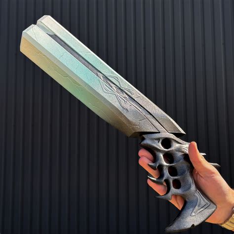 3D file Lucian Light Pistols League of Legends LoL Gun Prop Replicas ...