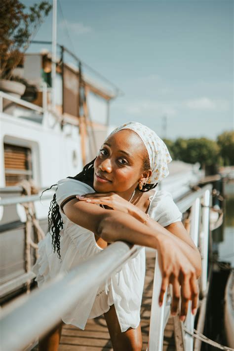 Women+With+Three+Breasts Photos, Download The BEST Free Women+With ...