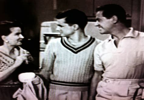 The Horn Section: Television Review: LOVE THAT BOB: "Bob Gets Out ...