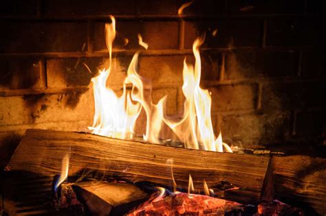 壁炉里的火焰图片-壁炉中燃烧的火素材-高清图片-摄影照片-寻图免费打包下载