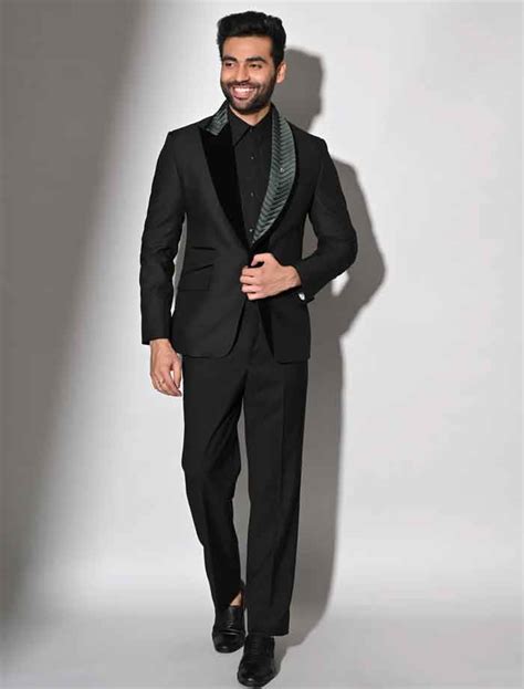 10 Wedding Looks for Men to Try This Winter