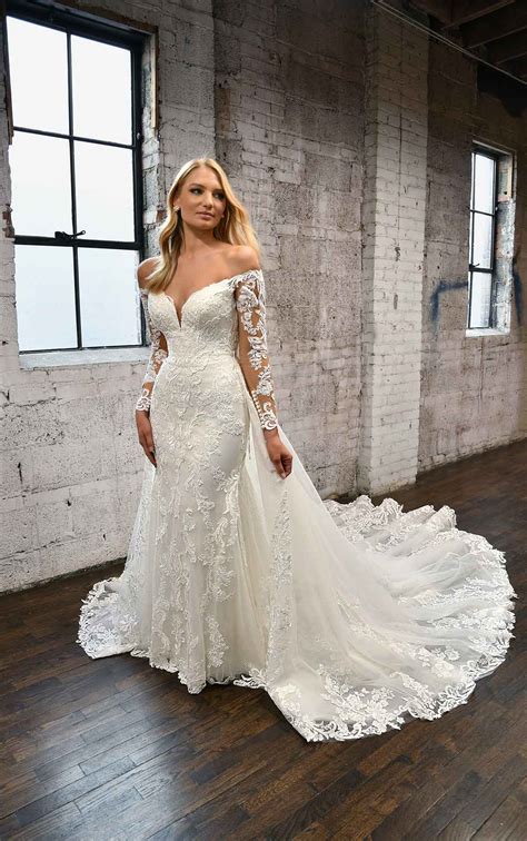 Long Sleeve Lace Mermaid Wedding Dresses With Detachable Charming Lace ...