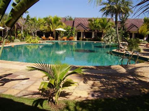 LALUNA HOTEL AND RESORT (Chiang Rai) - Resort Reviews, Photos, Rate ...