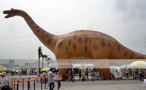 2016年越南玻璃钢恐龙展_自贡大洋艺术有限责任公司