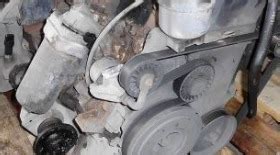 Replacement of timing belt and fuel injection system on Volkswagen T4 2 ...