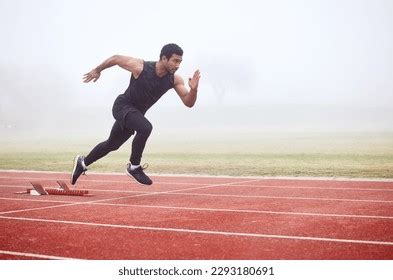 Male Runner Running 的图像结果