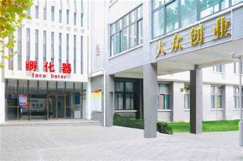 郑州财经学院喜迎首批2020级新生-映象新闻-映象新闻-映象网