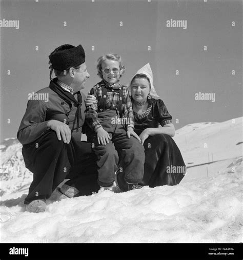 Outdoor winter snow family Black and White Stock Photos & Images - Alamy
