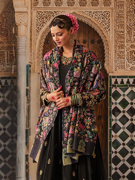 Women Shaheen Fine Wool Fabric Pashmina Kalamkari Embroidered Shawl (S