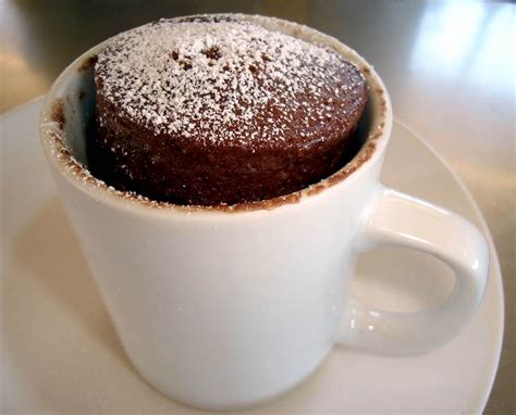 coffee cup chocolate cake