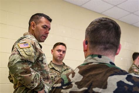 Command Post Training 的图像结果