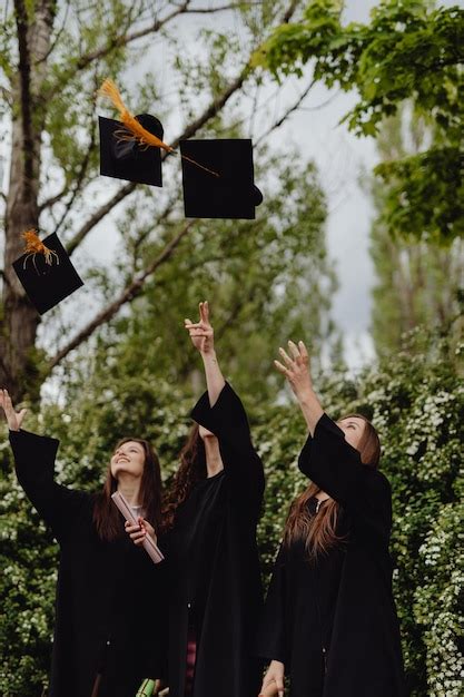 Photo diversity students graduation success celebration concept ...