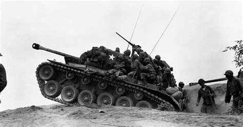 The Defiant Tanker Who Disobeyed Orders and Saved the Lives of 65 US ...