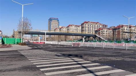 渤海路桐荫街北侧天桥主体完工，潍坊市新建11座天桥建设近尾声__财经头条