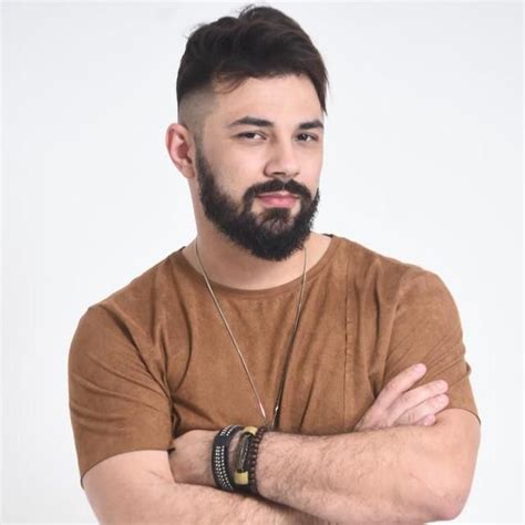 PROTEGÊ-LOS DO QUE FOR (EN ESPAÑOL) - Raphael Rossatto - LETRAS.COM