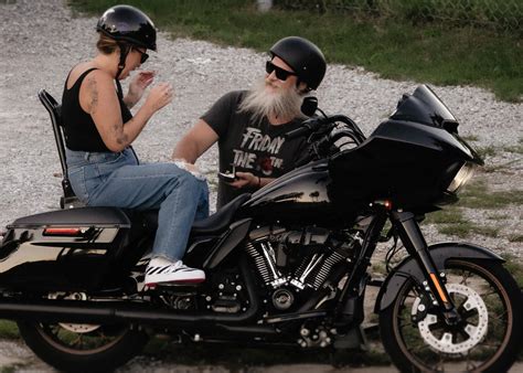 Erin Reeves and Ross Arnold's Wedding Website