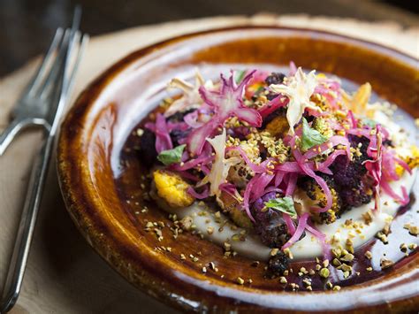 Best Vegetarian Restaurants in Los Angeles for Meatless Meals