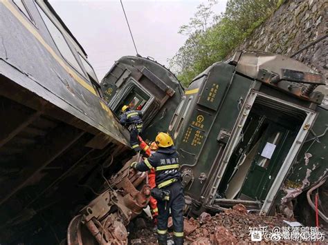 中国铁路史上最严重事故，超过240人死亡或失踪，事故原因很无奈_火车