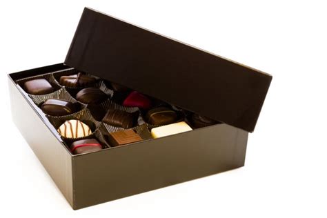 Going on a First Date? Surprise Her With These Thoughtful Gifts Ideal ...