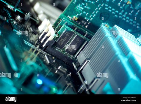 Inside Your Computer TED-Ed 的图像结果