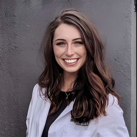 Bri Downing, ND — Deep Roots Family Medicine