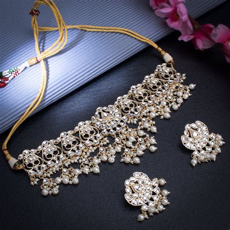Sukkhi Exotic Gold Plated Kundan & Pearl Choker Necklace Set Worn By K ...