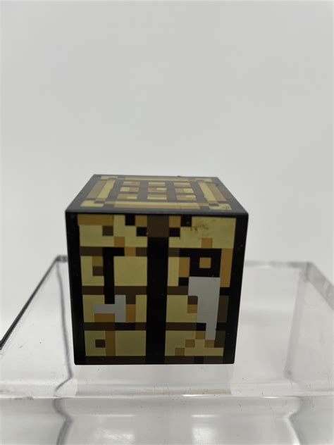 Crafting Table Papercraft 的图像结果