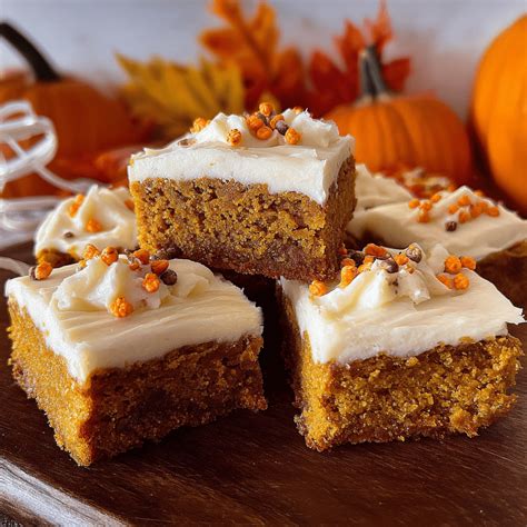 Easy Pumpkin Bars with Cream Cheese Frosting Recipe